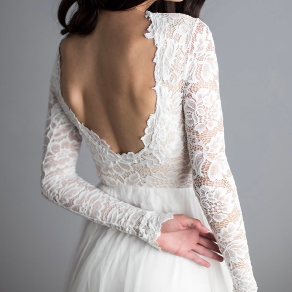 Long sleeve, lace, scoop back bridal top separate